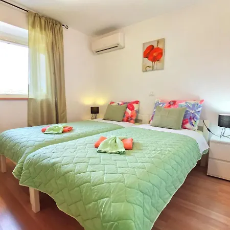 Apartment Jasmina Hum
