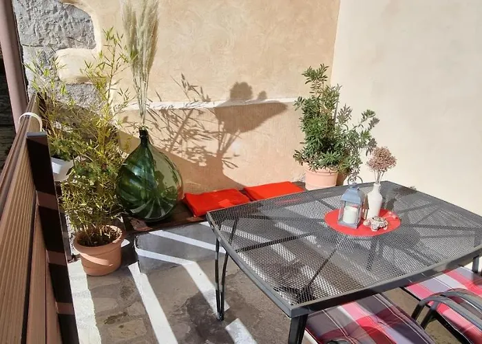 Jasmina Apartment Hum